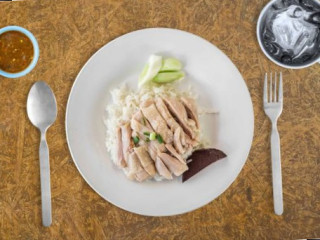 New Teck Lee Hainan Chicken Rice Xīn Dé Lì Zhèng Zōng Hǎi Nán Jī Fàn (33 Kopitiam)