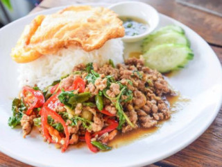 Khn Kil Ban Thai Food