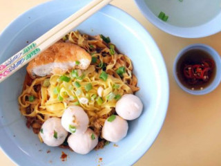 House Of Heng (kopitiam Fish Ball Noodle)