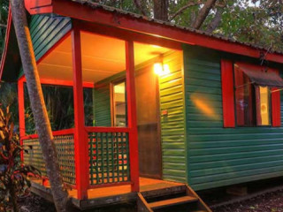 Lake Eacham Tourist Park Self Contained Cabins And Frond Cafe/gallery