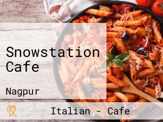 Snowstation Cafe