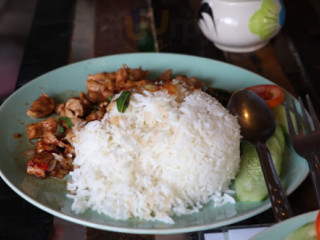 Lungmha Thai Food