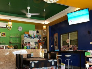 Lynns Mexican Cafe