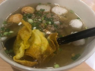 Yuyú Homemade Fishball Noodles