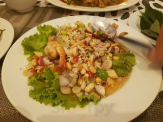 ร้าน ขวัญข้าว