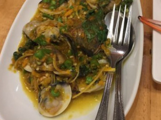 Laem Cha-roen Seafood
