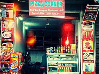 Non-stop Pizza Corner
