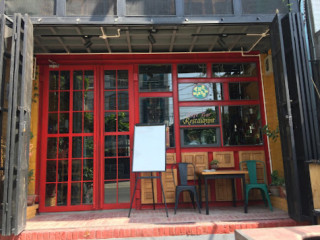 The Window Cafe Bar Restaurant