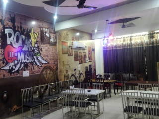 Food Guru Cafe