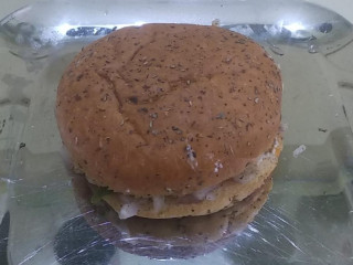 Burger Cafe Nurpur Bedi