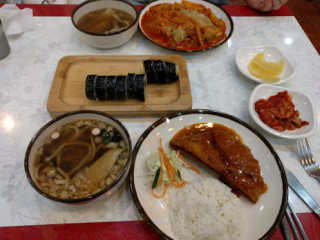 자연말이김밥