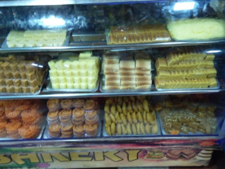 Sri Lala Sweets Bakery