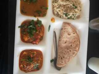 Guptaji Best Food In Train Veg