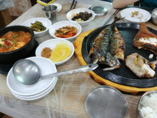 천변밥집