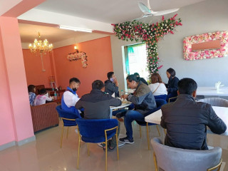 Josa Cafe Lounge