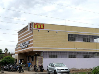 Sri Lakshmi Restaurant And Bar