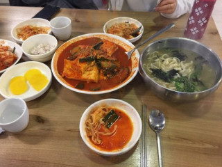 동원손칼국수