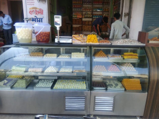 Gunjan Sweets And Jodhpur Snake's Pure Desi Ghi Sweets
