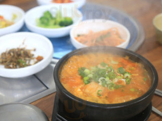 춘하추동식당