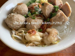 Mie Ayam Bakso Wahyu Putro