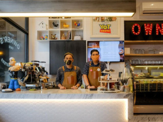 Owner’s Cafe