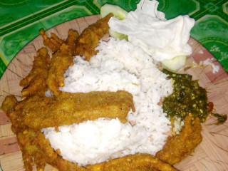 Mas Rizal Ayam Bkar Sambel Ijo