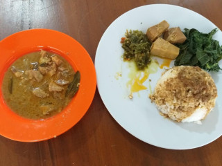 Rm. Lentera Minang (masakan Padang)