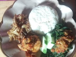 Mr.richa Special Ayam Penyet Steak