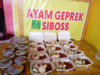 Ayam Geprek Si Boss Sumber