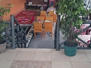 Rumah Makan Pak Sakud