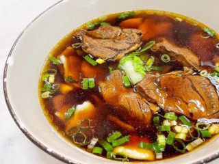 Lung Fang Beef Noodles