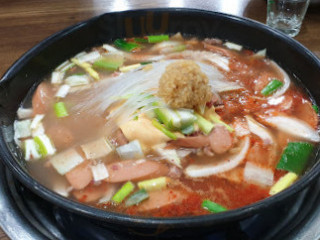 최네집