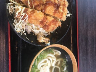 Zī さんうどん Guì Chuán Diàn