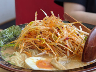 ラーメン Qīng Mù Tíng Yuè Gǔ Diàn