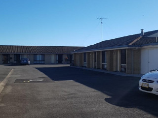 Seasonal South And Function Centre Formerly Bass And Flinders Motor Inn)