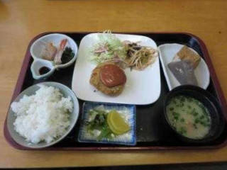 あじ Hé