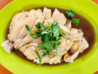 Tian Tian Hainanese Chicken Rice