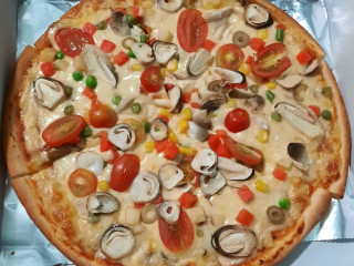 Monza Pizza Quy Nho'n