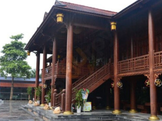 Nhà Hàng Thaisphere