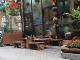 Hanoi Authentic Street Food