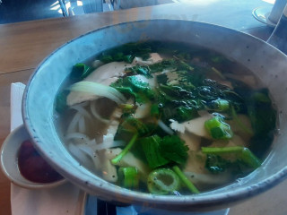 Phở Hạnh Phúc