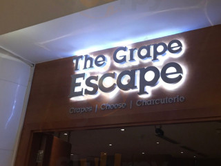‪the Grape Escape‬