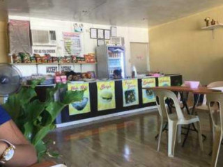 Pod's Hauz