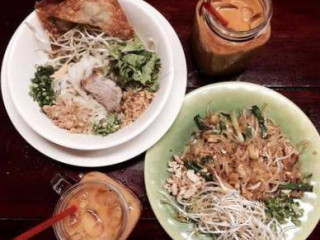 Takuapa Thai Deli