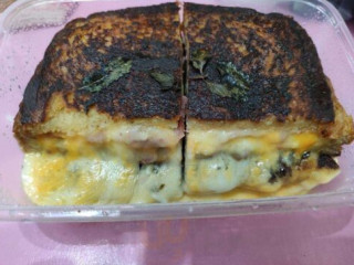 Melt Grilled Cheesery