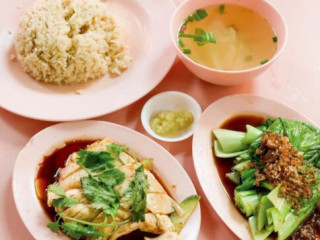 Ji De Lai Hainanese Chicken Rice