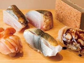 Takagakino Sushi