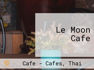 Le Moon Cafe