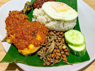 Nasi Lemak Ayam Taliwang