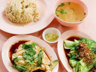 Ji De Lai Hainanese Chicken Rice